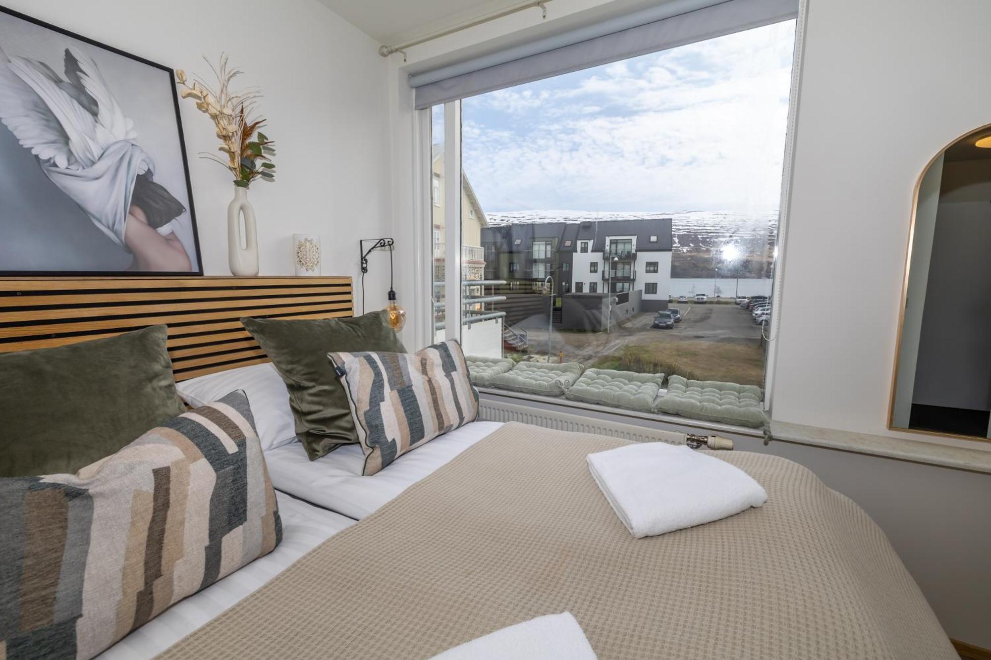 Charming Deluxe Apartment Akureyri Pokoj fotografie